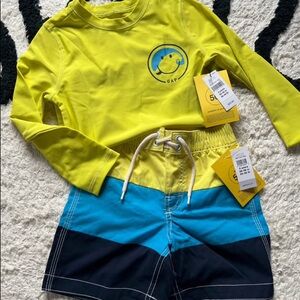GAP matching swimsuit/rashguard